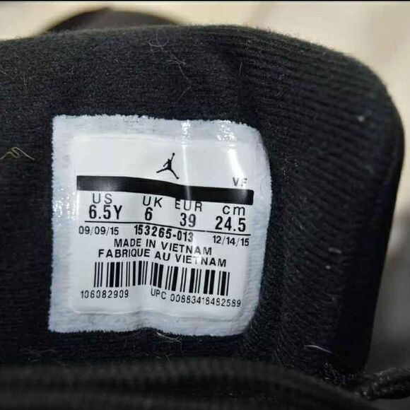 Nike Air Jordan Black Retro 12 The Master Youth or Men 6.5Y or Women 8 main image 4